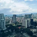 Vortex Suites Klcc By Razin